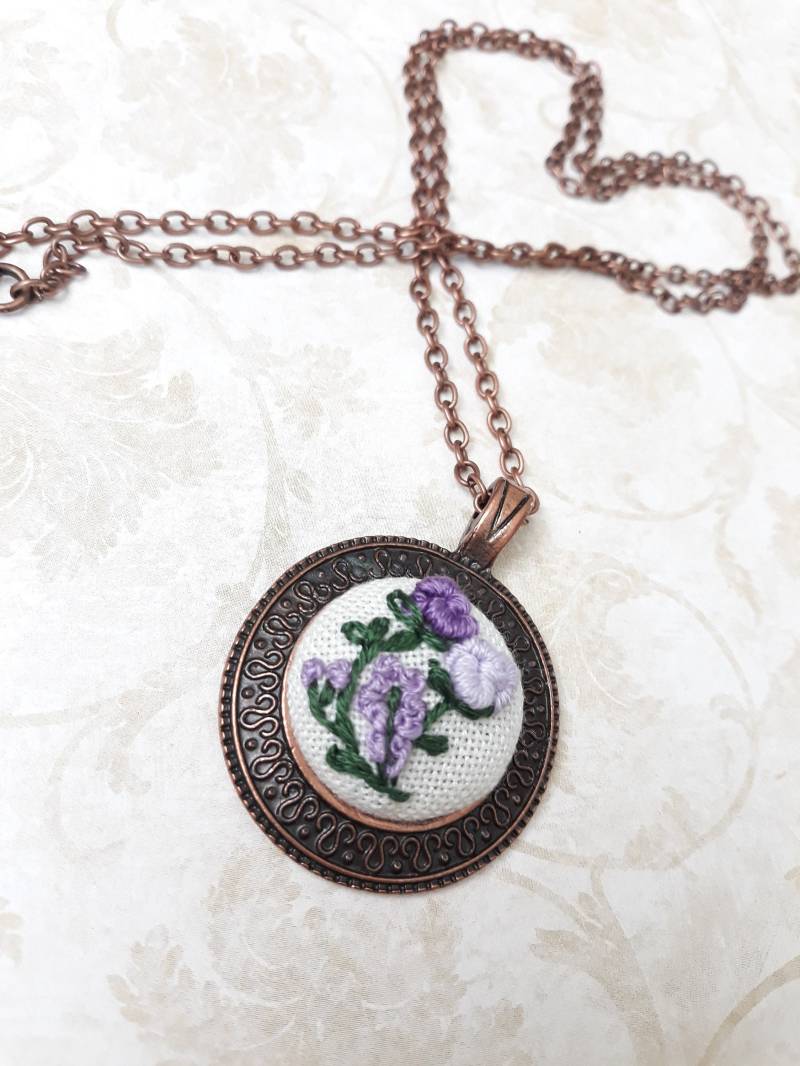 Handgestickte Halskette, Bestickte Blumen Florale Geschenk Für Sie, Handgemacht Handgestickte Halskette, Bestickte Blumen Florale Geschenk Für Sie, Handgemacht von JasmineHandcraftShop