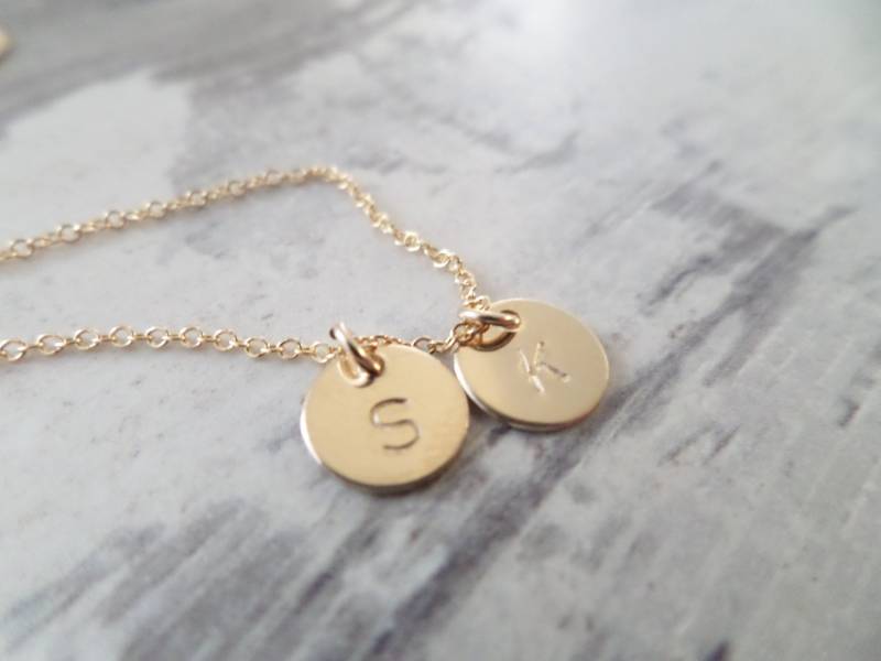14K Gold Gefüllte Halskette Mit Einer/Zwei Oder Drei Kleinen Ersten ScheibenHand Gestempelt Personalisiert, Zierlich, Geburtstag, Hochzeit von JasmineLaneboutique