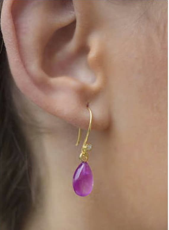 Gold Vermeil Ohrhänger Mit Zirkon Und Amethyst Gold Vermeil Ohrhänger Mit Zirkon Und Amethyst von JasmineWhiteLondon