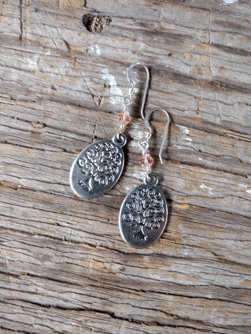 Baum Des Lebens Pewter Charm Peach Swarovski Cyrstal Sterling Silber Ohrringe Baum Des Lebens Pewter Charm Peach Swarovski Cyrstal Sterling Silber Ohrringe von JaspersJewels