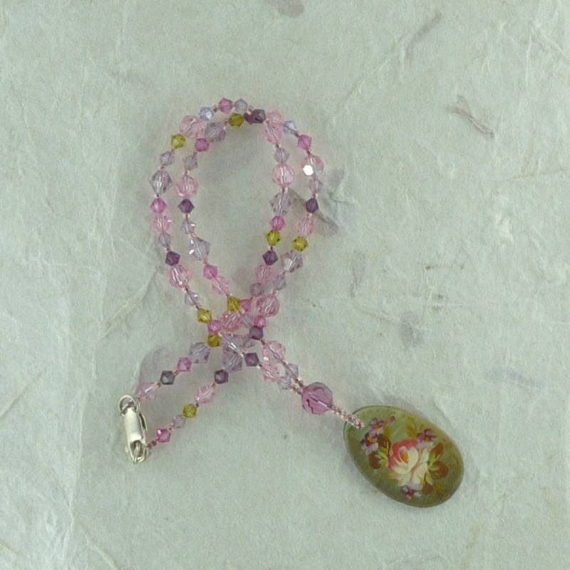 Floral Gemalte Perlmutt Anhänger Mit Swarovski Kristallen Halskette Floral Gemalte Perlmutt Anhänger Mit Swarovski Kristallen Halskette von JaspersJewels