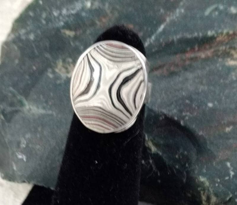 Fordite Statement Ring Sterling Silber Größe 6 Fordite Statement Ring Sterling Silber Größe 6 von JaspersJewels