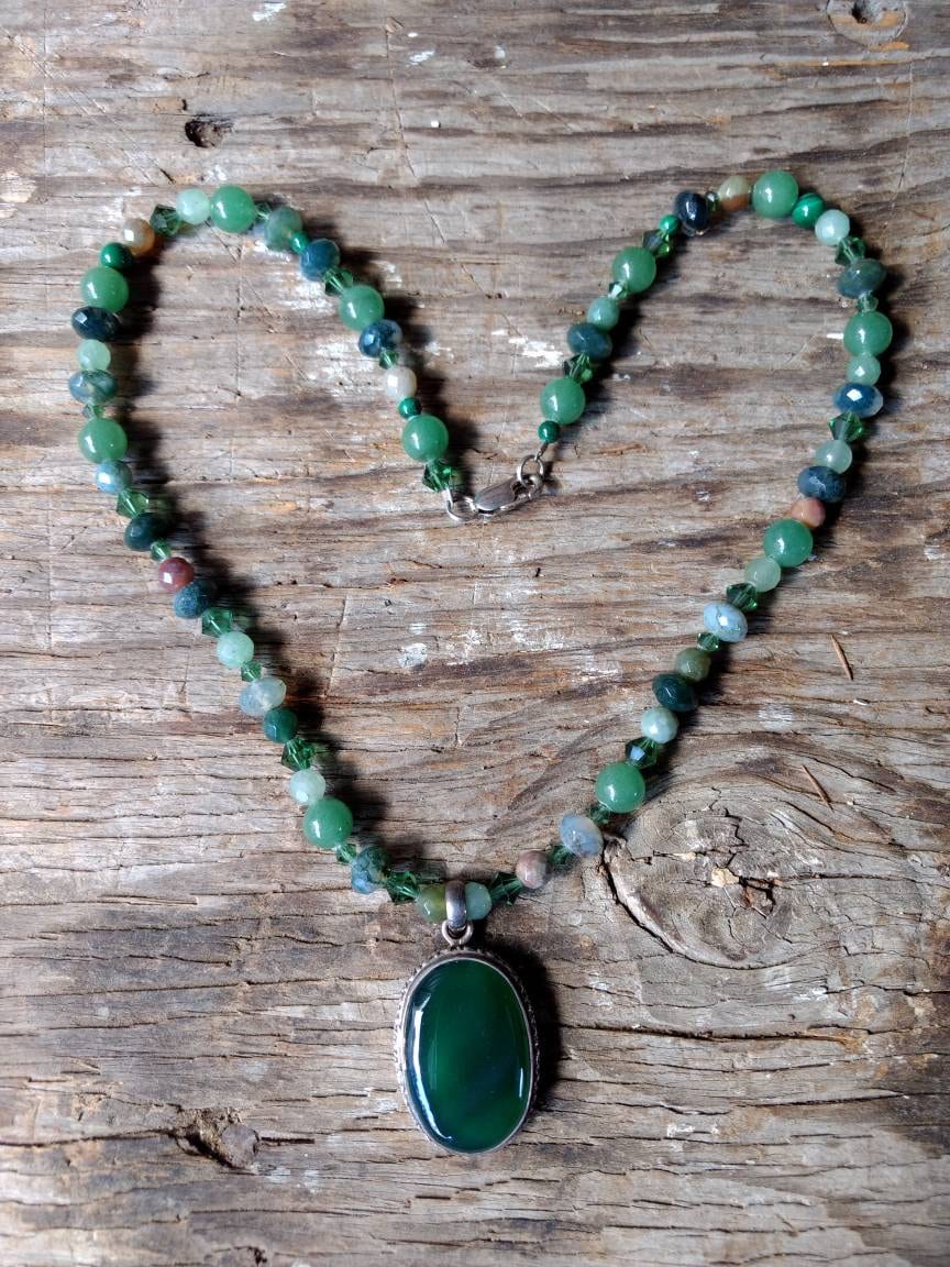 Grüner Onyx Anhänger Mit Edelstein-Mix Aventurin, Moosachat, Malachit, Jaspis Kette Grüner Onyx Anhänger Mit Edelstein-Mix Aventurin, Moosachat, Malachit, Jaspis Kette von JaspersJewels