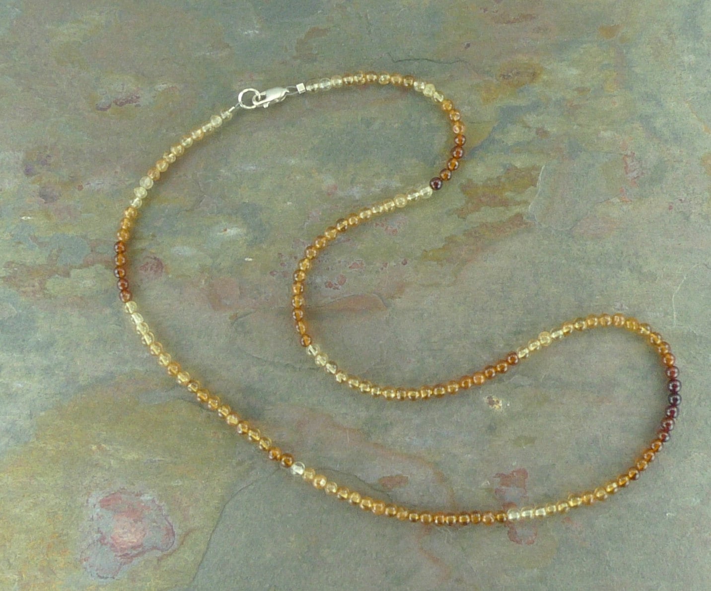 Hessonit Garnet Shaded Stone Natürliche Edelstein Sterling Silber Halskette Hessonit Garnet Shaded Stone Natürliche Edelstein Sterling Silber Halskette von JaspersJewels