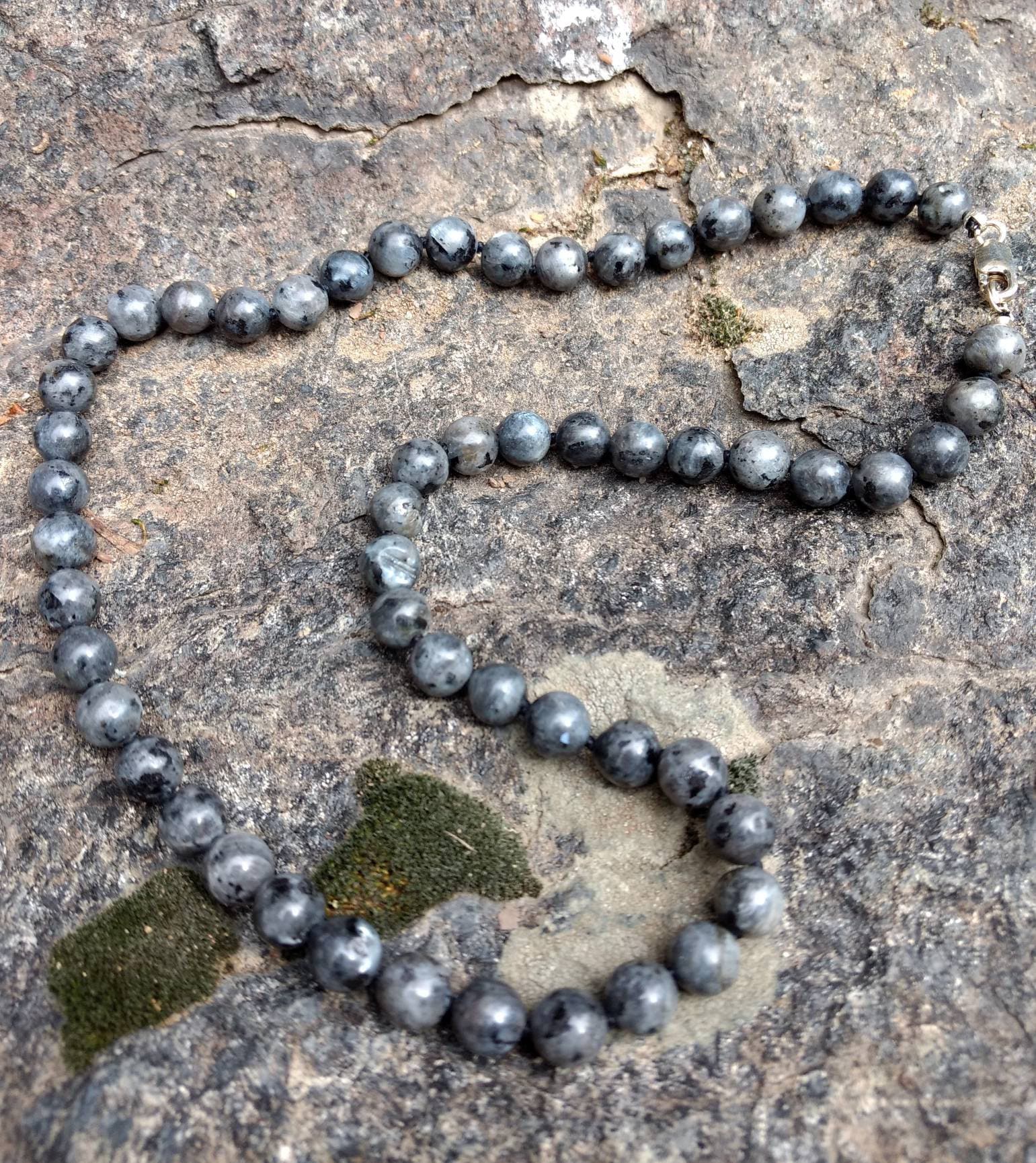 Larkavit | Black Labradorit Chakra Halskette Alle Natürlichen Halbedelsteine Heilen Metaphysical Larkavit | Black Labradorit Chakra Halskette Alle Natürlichen Halbedelsteine Heilen Metaphysical von JaspersJewels