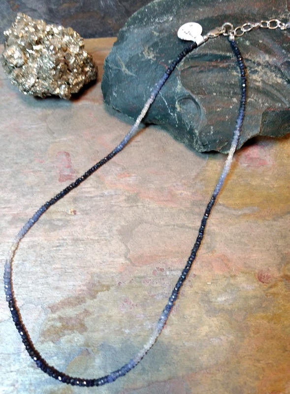 Montana Saphire Facettierte Shaded Edelstein Sterling Silber Halskette Montana Saphire Facettierte Shaded Edelstein Sterling Silber Halskette von JaspersJewels