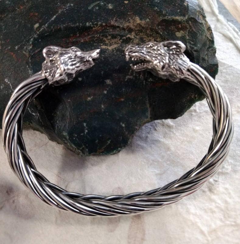 Wolf Direwolf Sterling Silber Torque Geflochtene Einzigartige Armband Manschette Atemberaubende Erklärung Unisex Wolf Direwolf Sterling Silber Torque Geflochtene Einzigartige Armband Manschette Atemberaubende Erklärung Unisex von JaspersJewels