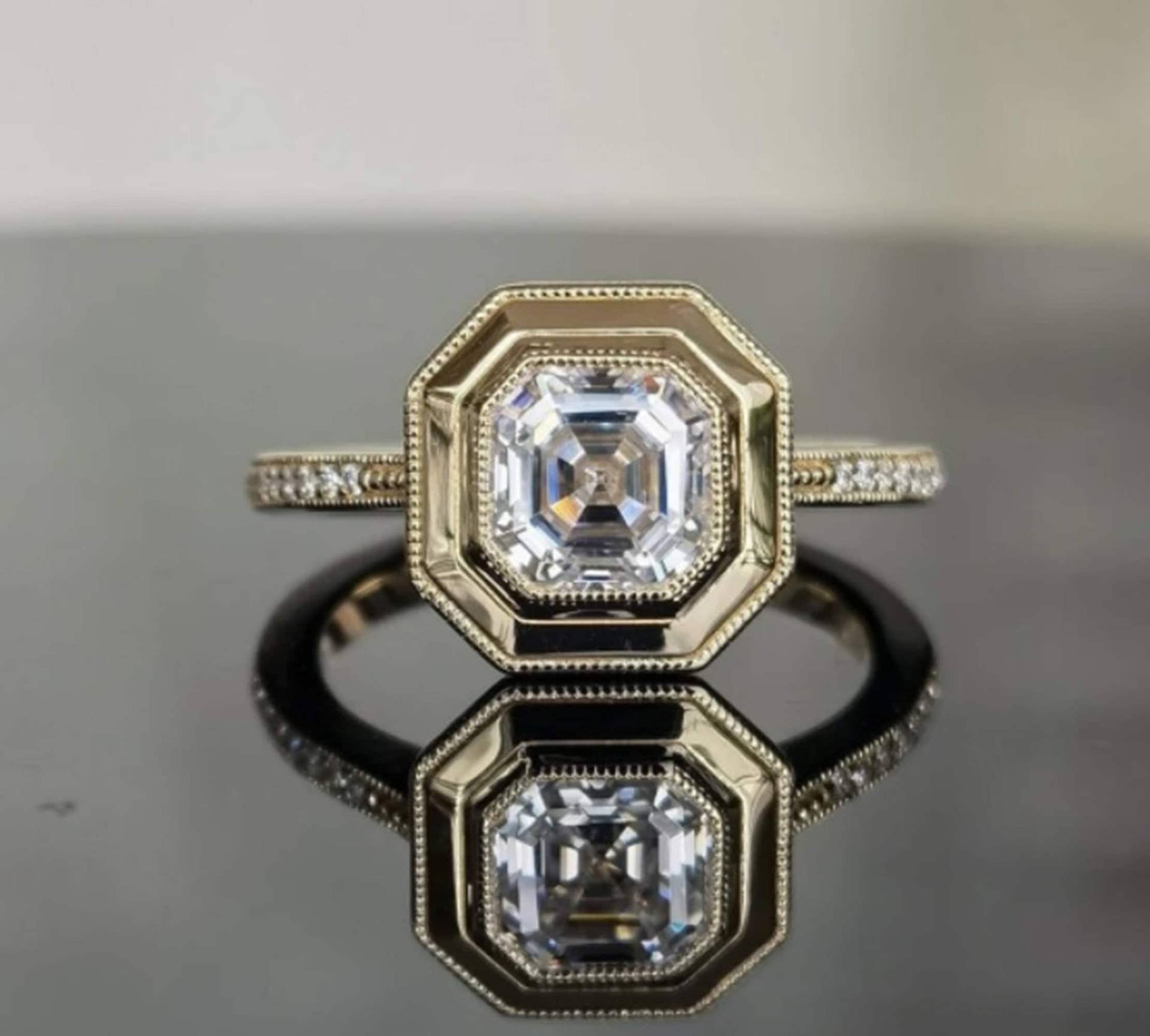 2.5Ct Asscher Cut Diamant Ring 14K Gelbgold Moissanite Verlobungsring Vintage Jubiläumsring Solitär Ehering Versprechen Geschenk von JaviJewel