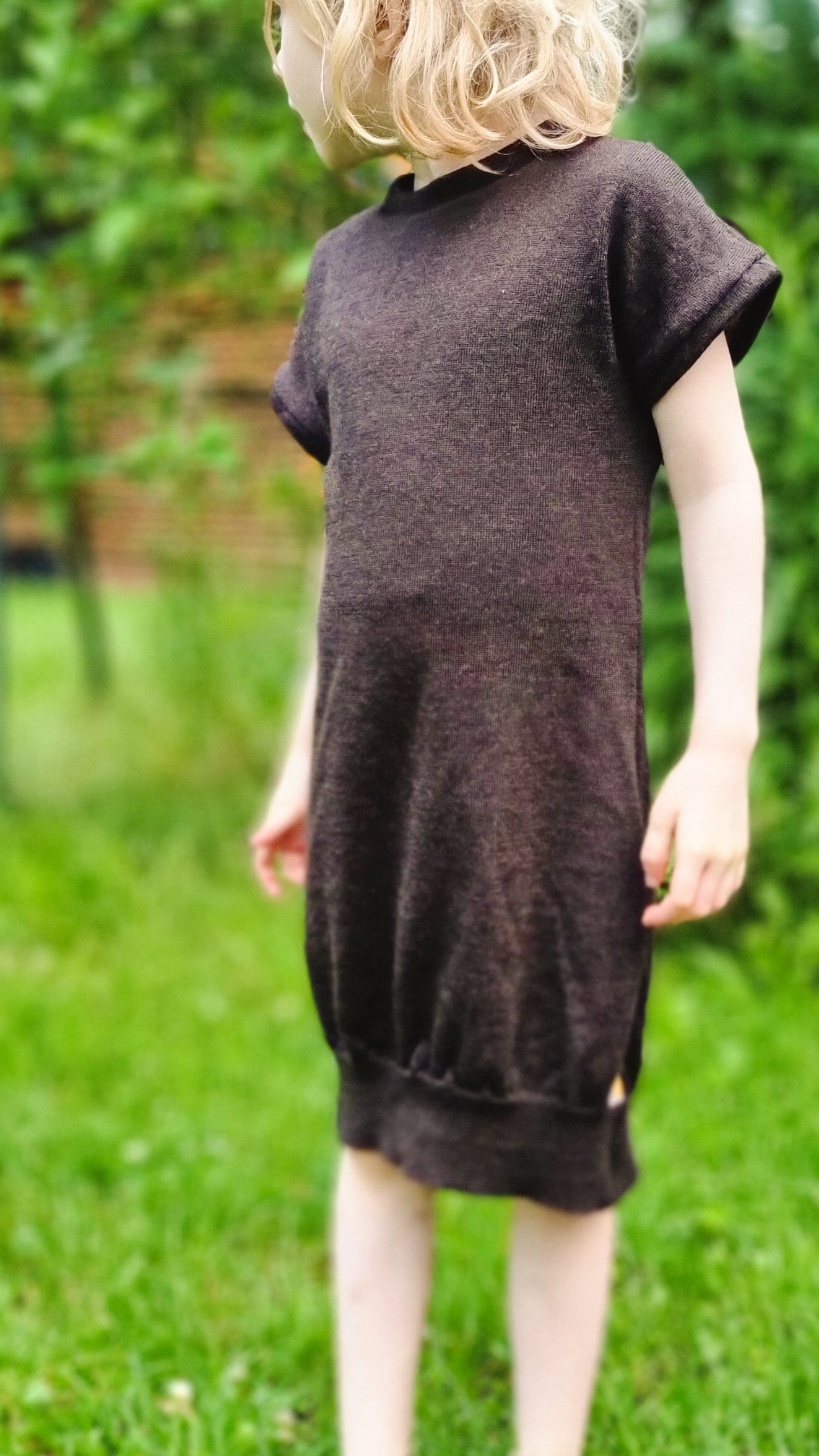 Unisex-Kleid Longshirt 110/116 Aus 100% Upcycling Wolle in Braun von JawollBaby