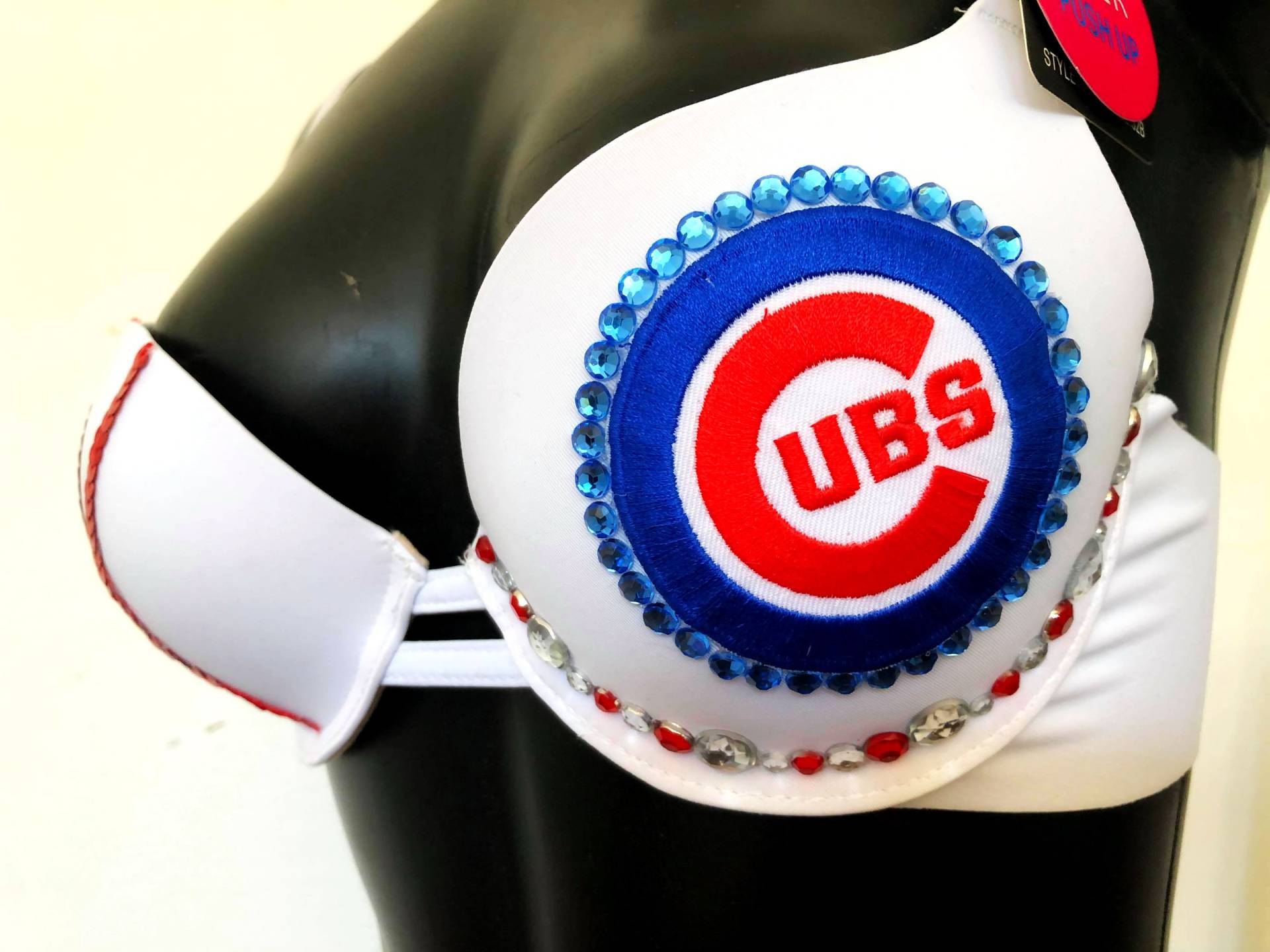 Mlb Sports The Chicago Cubs/st. Louis Cardinals Pailletten-Blumen-Baseball-Bh Custom Von Jaypeacrafts Mlb Sports The Chicago Cubs/st. Louis Cardinals Pailletten-Blumen-Baseball-Bh Custom Von Jaypeacrafts von JayPeaCrafts