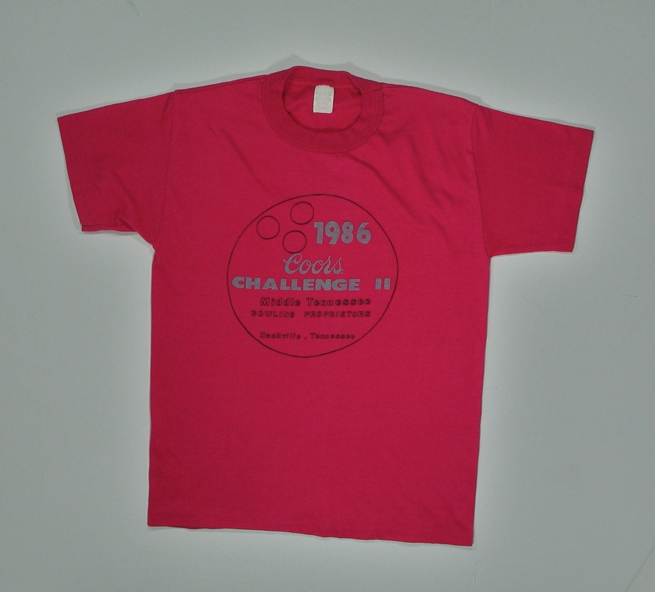 Coors Beer T-Shirt, Single Stitch Pink Kleine Nashville Tennessee, Tn 80Er Jahre Bowlingbrauerei von JaybrrdsWhatnots