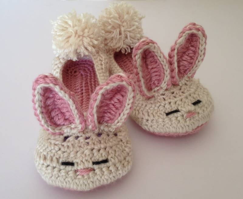 Gehäkelte Häschen-Hausschuhe Damen-Hausschuhe Aus Acrylgarn, Rutschfeste Sohle von Jayneanncrochet