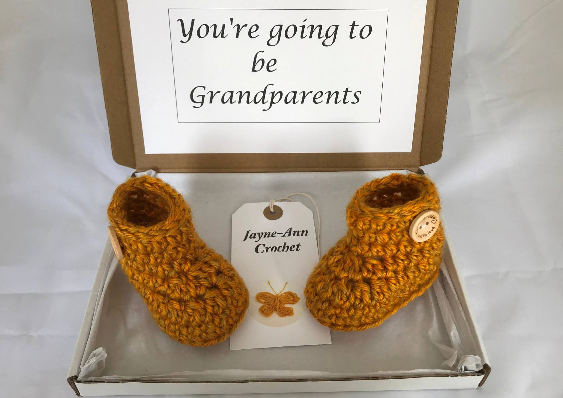 Schwangerschaftsankündigungsgeschenk Häkelschuhe Für Großeltern Enthüllen von Jayneanncrochet