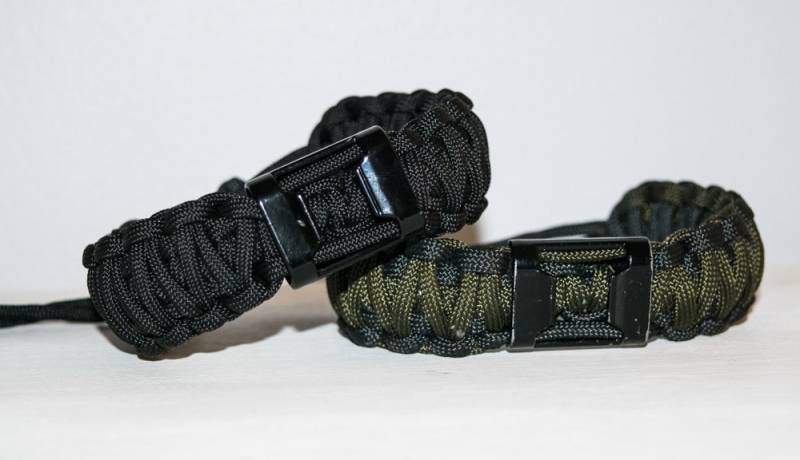 Einstellbare Doppel Cobra Geflecht Paracord Armband W/Flaschenöffner Einstellbare Doppel Cobra Geflecht Paracord Armband W/Flaschenöffner von JaysAdventureGadgets