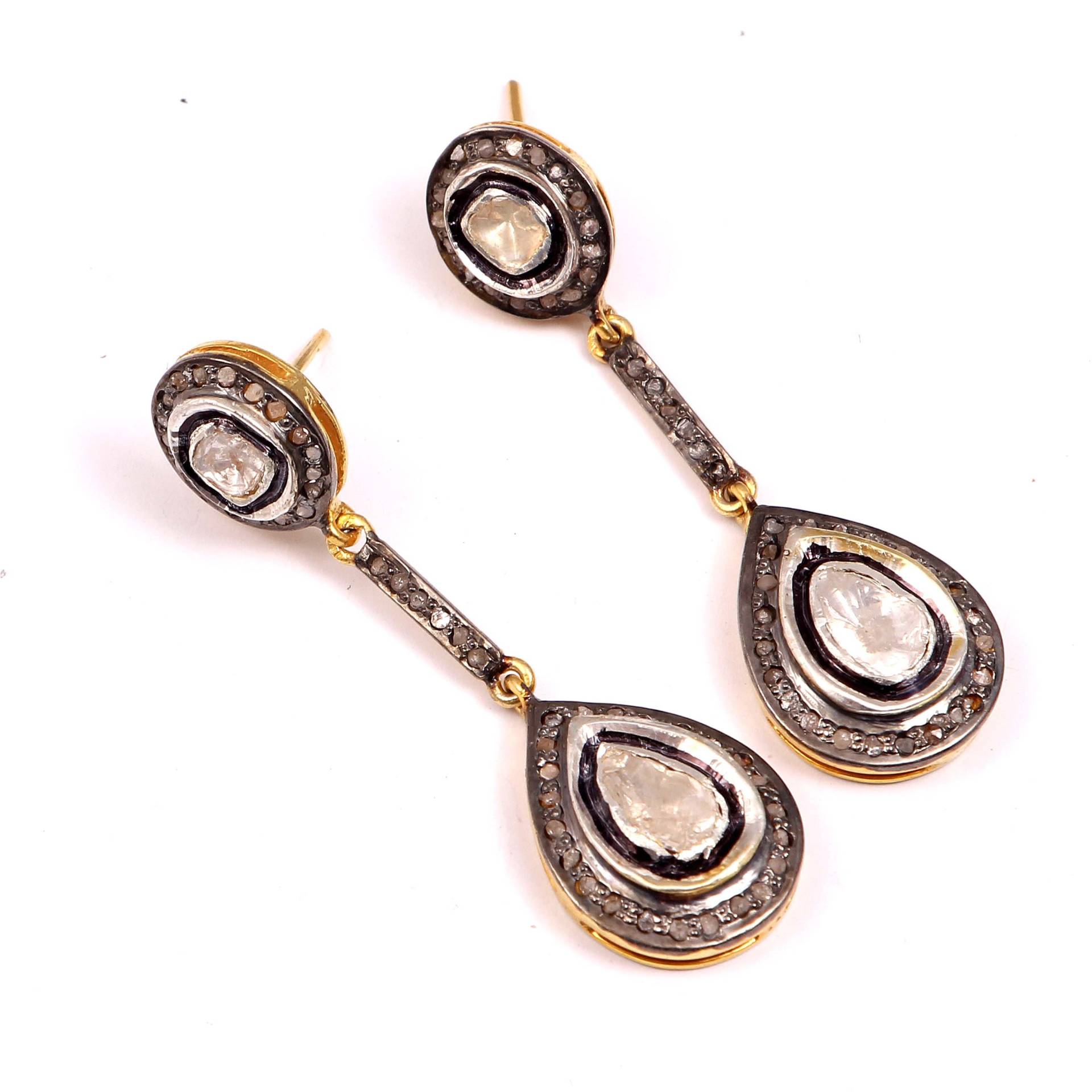 Handgefertigte Ohrringe Mit Diamanten von Jayseejewellers