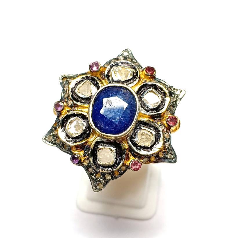 Handgemachte Saphir Blume Ring Diamant Im Rosenschliff, Silber von Jayseejewellers