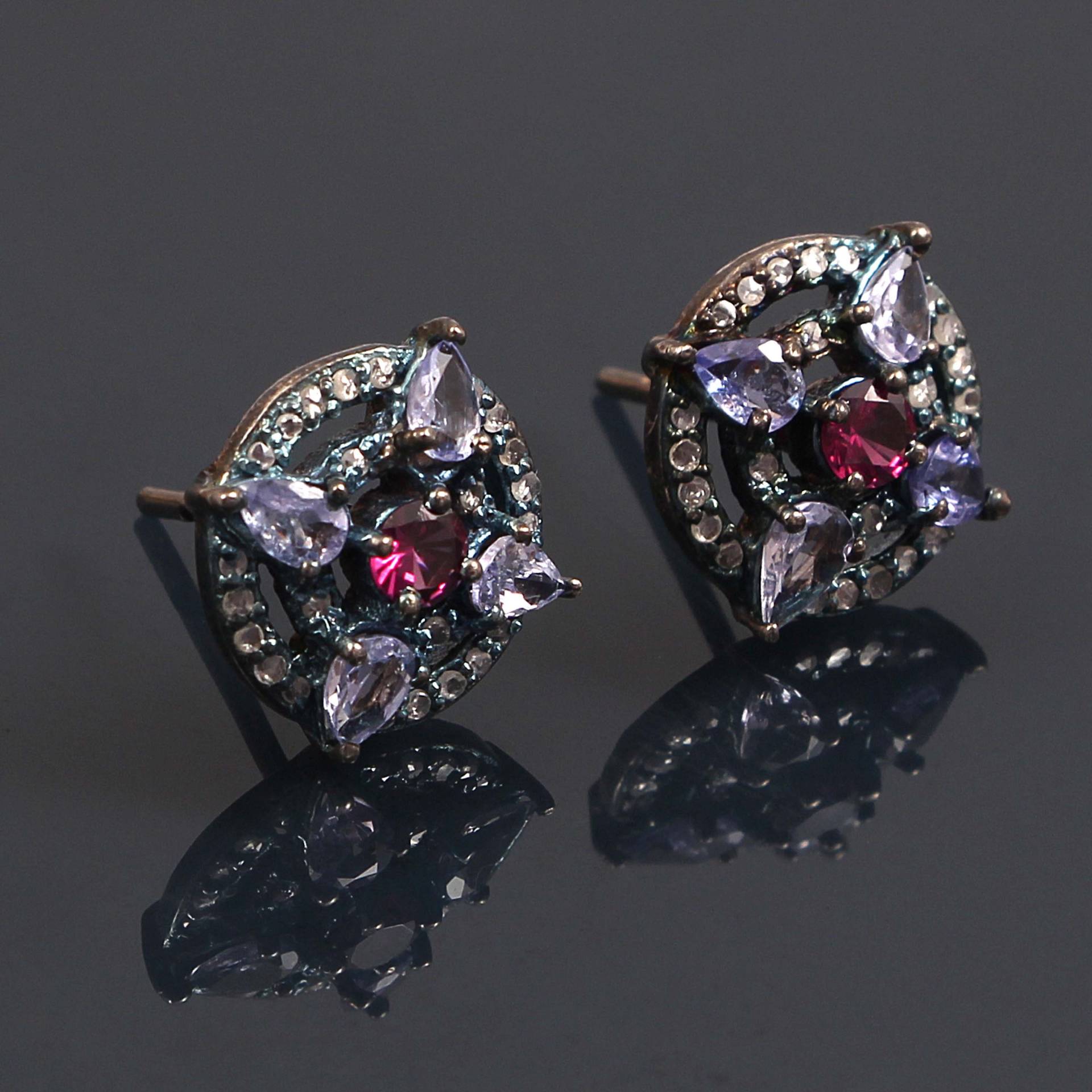 Handgemachte Victorian Sterling Silber Rhodolit Tansanit Ohrringe Diamant von Jayseejewellers