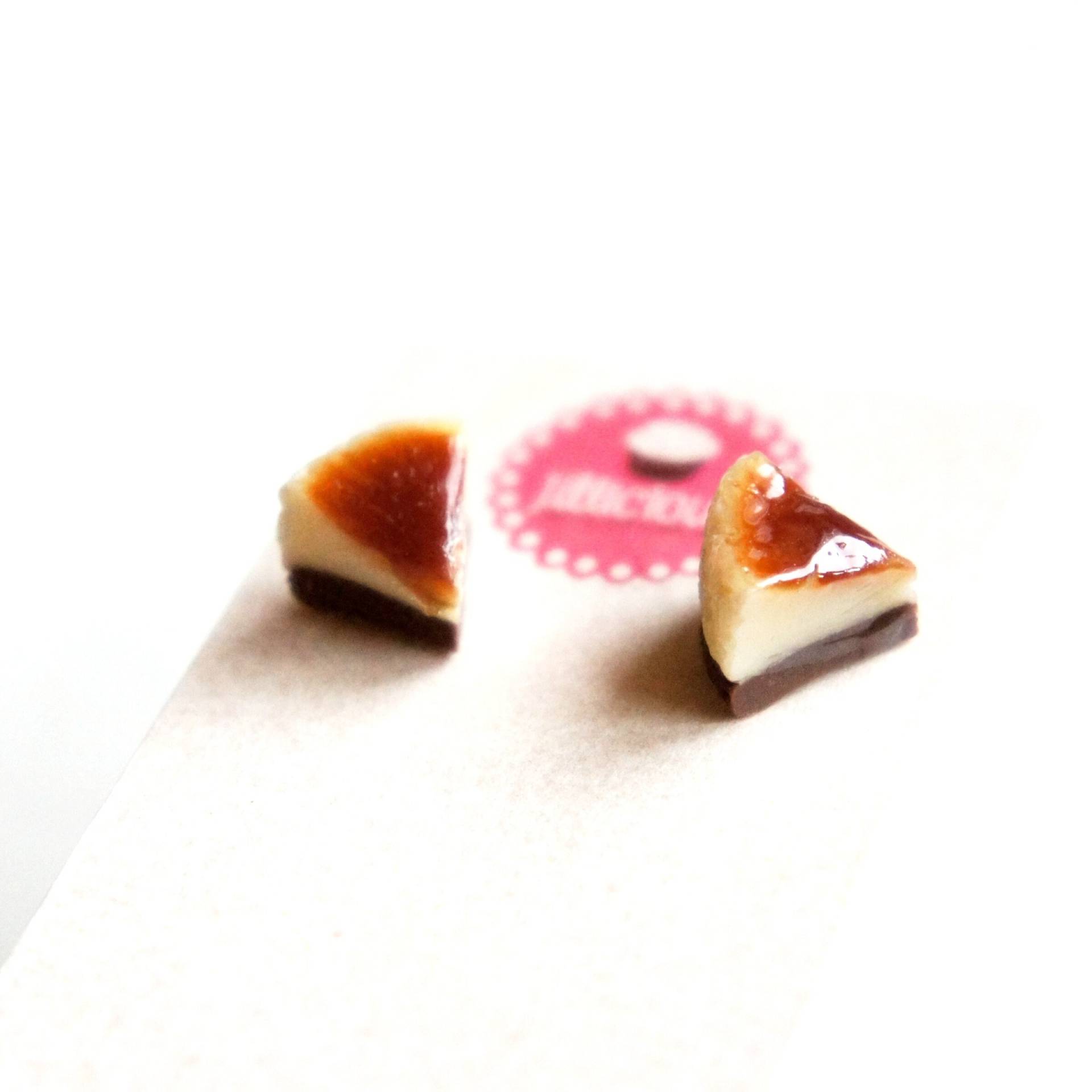 Flan Ohrstecker - Miniatur Food Schmuck von JazleneCollection