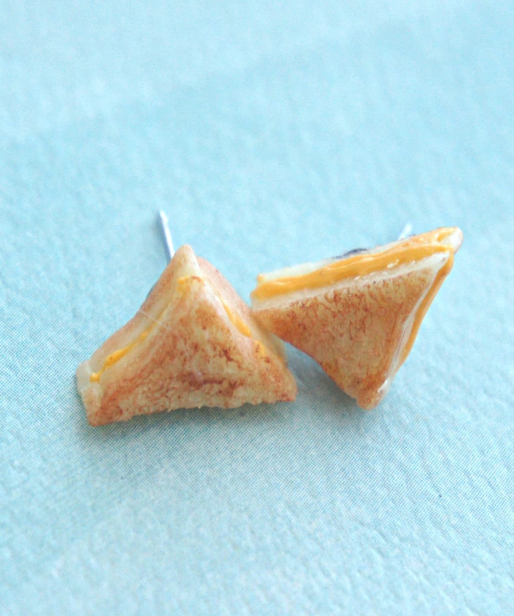 Gegrilltes Käse-Sandwich Ohrringe Miniatur Fimo Essen Schmuck von JazleneCollection