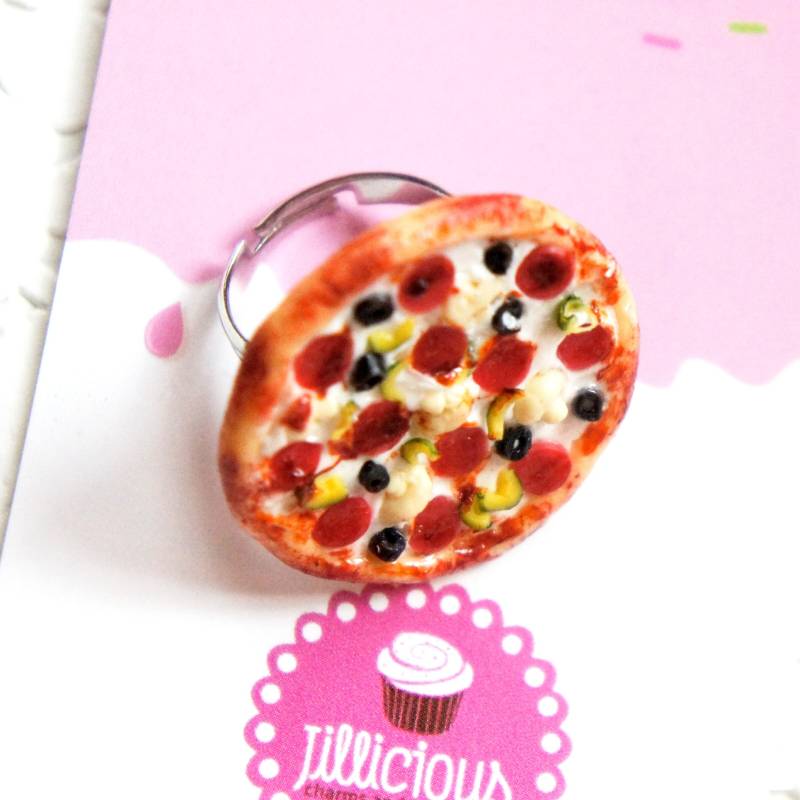 Handgemachte Pizza Ring Aus Polymer Clay Handgemachte Pizza Ring Aus Polymer Clay von JazleneCollection