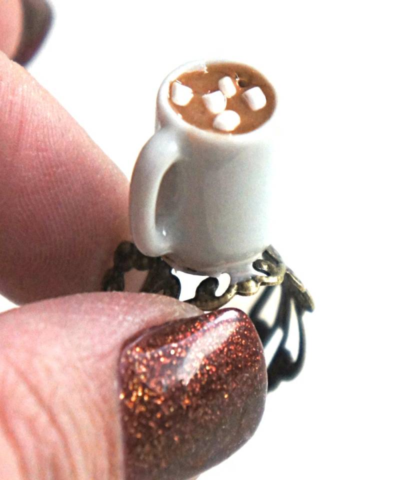 Miniatur Heiße Schokolade Ring Lebensmittel Schmuck Aus Polymer Clay von JazleneCollection