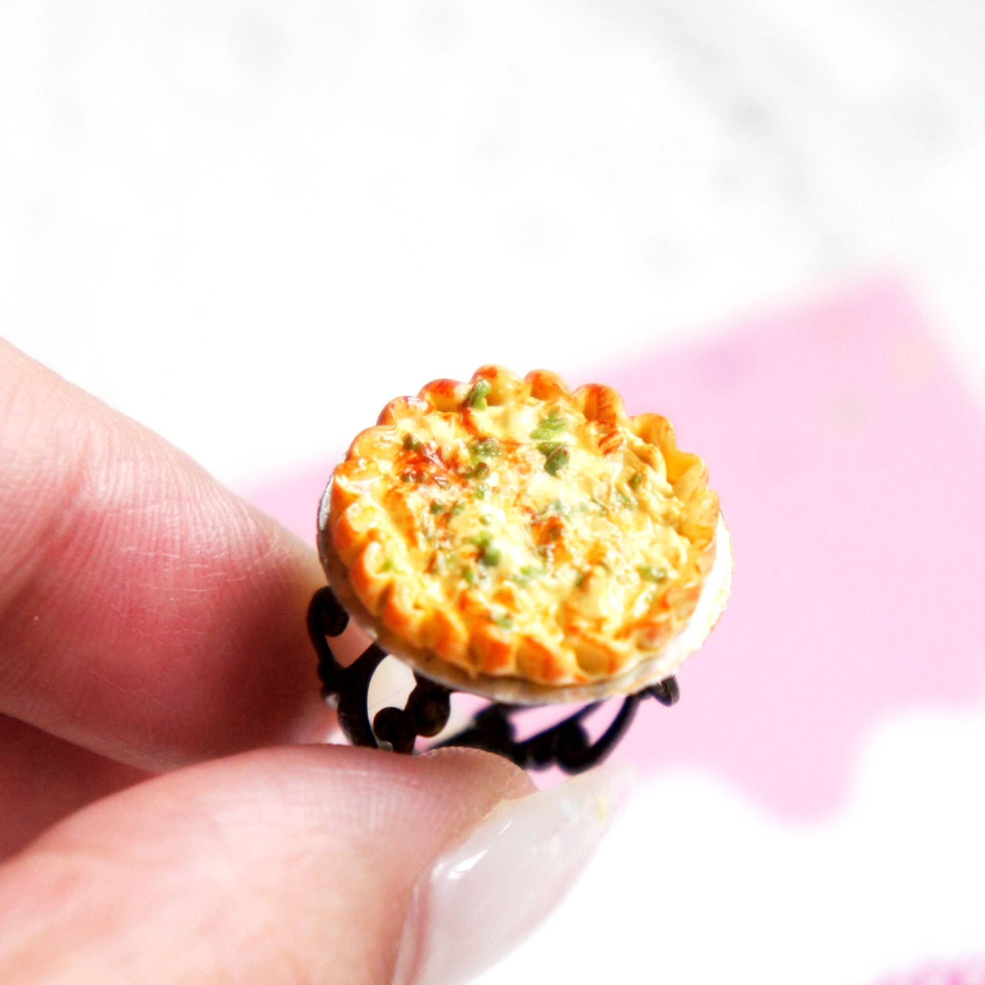 Miniatur Quiche Ring Handgemachter Schmuck Miniatur Quiche Ring Handgemachter Schmuck von JazleneCollection