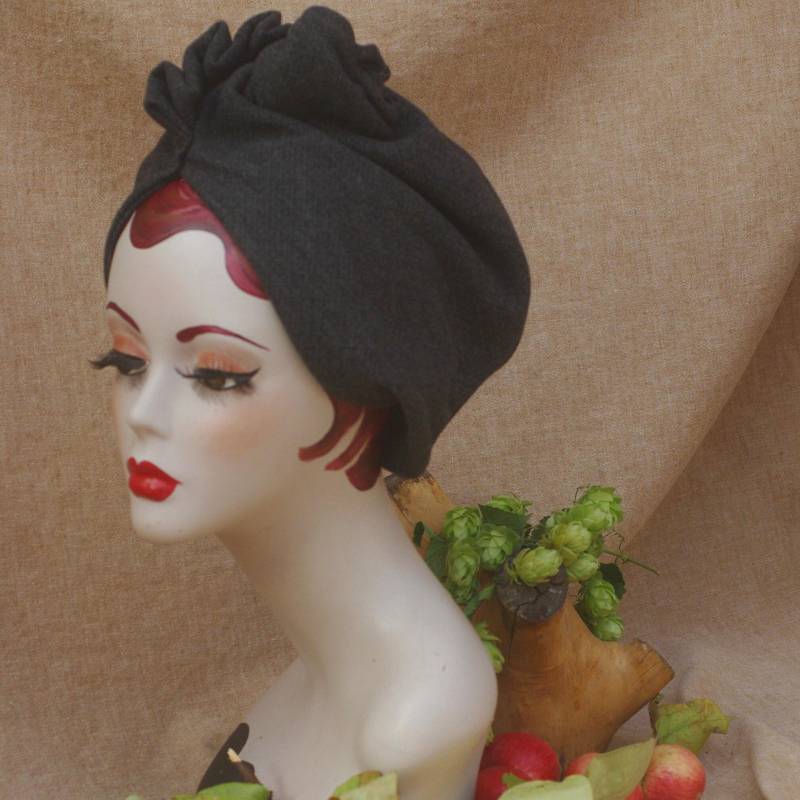Eleganter Turban Grau Wolle // Turbanhut Taupe 30Er 40Er Vintage Stil Chemo Haarausfall Mütze Stilvoll & Extravagant Art Deco von Jazzafine