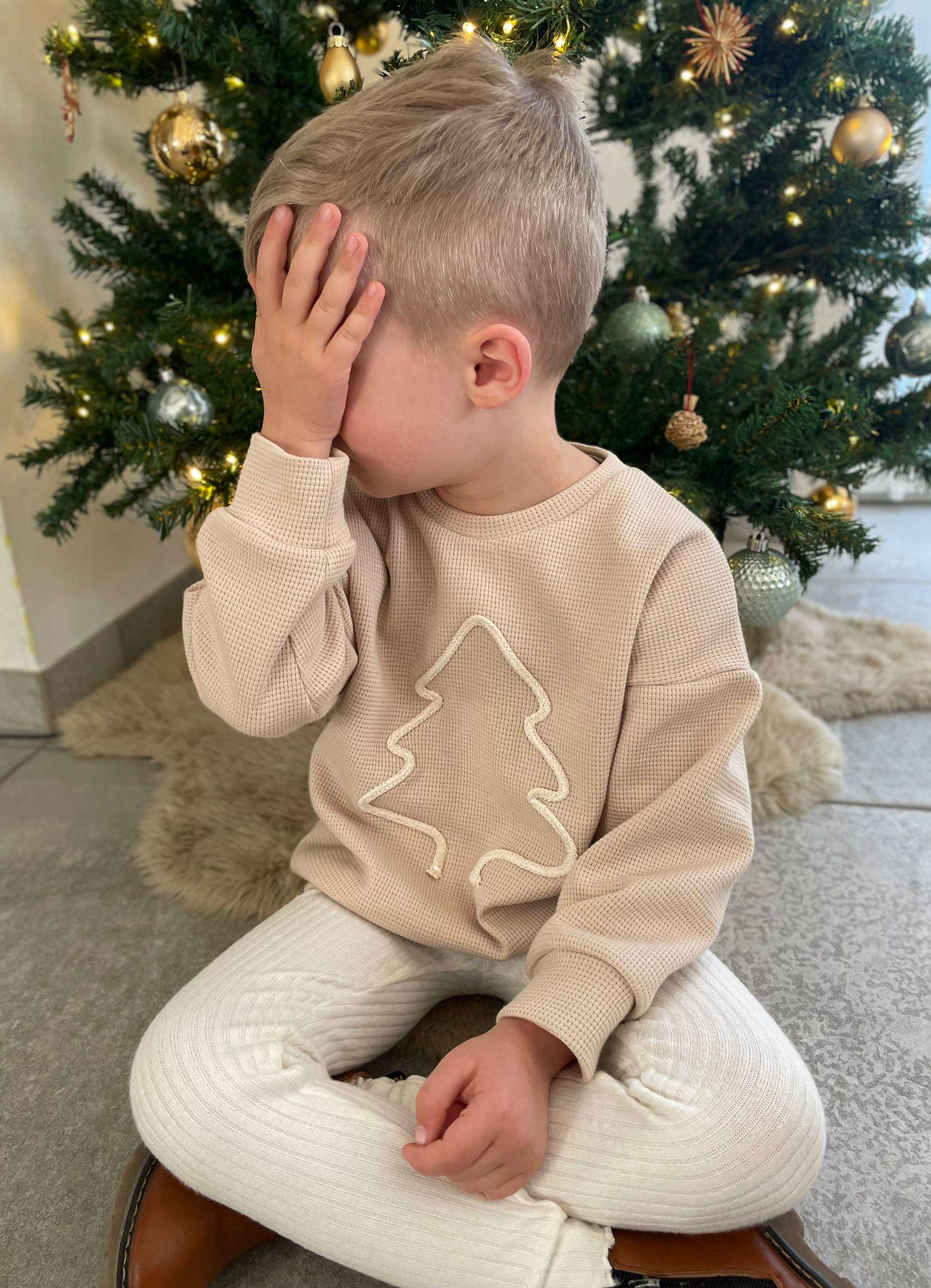 Oversize Sweater Mit Weihnachtsbaum Kordel | Weihnachtsoutfit Kinderpulli Baby Pullover Baum Stylisch Waffeljersey Gr 56-140 von JeMiLaHandmade