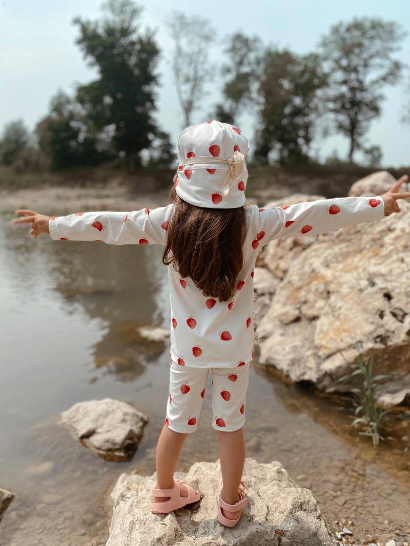 Set Badeshirt Langarm Uv Schutz +50 | Upf 50 + Stoffauswahl Radlerhose Kinder Unisex Badestoff Sonne Erdebeer von JeMiLaHandmade