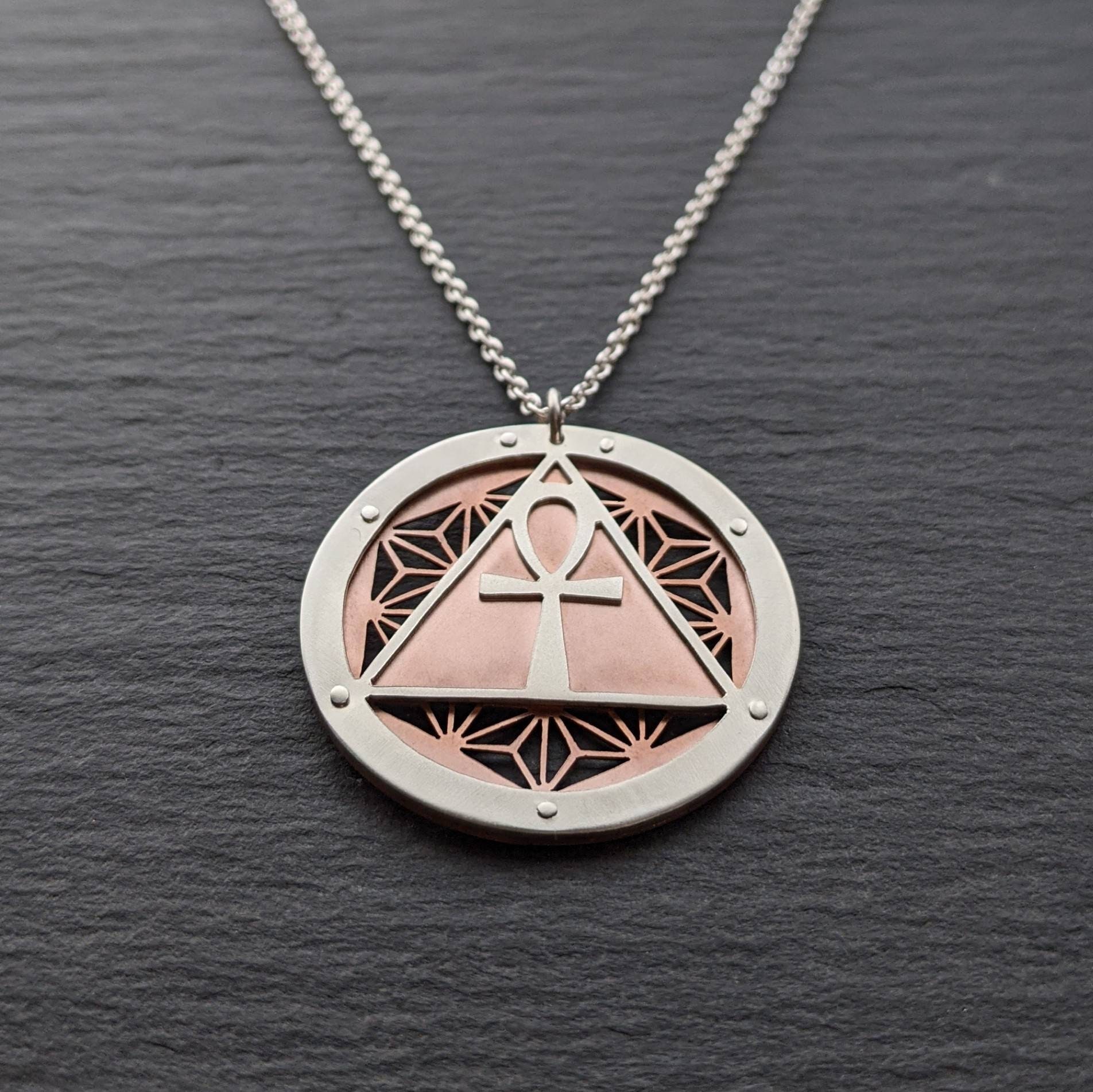 Handgeschnittener Asanoha Anhänger Mit Dreilagigem Silber Und Kupfer - Sacred Geometry Schmuck Handgeschnittener Asanoha Anhänger Mit Dreilagigem Silber Und Kupfer - Sacred Geometry Schmuck von JeanBurgersJewellery