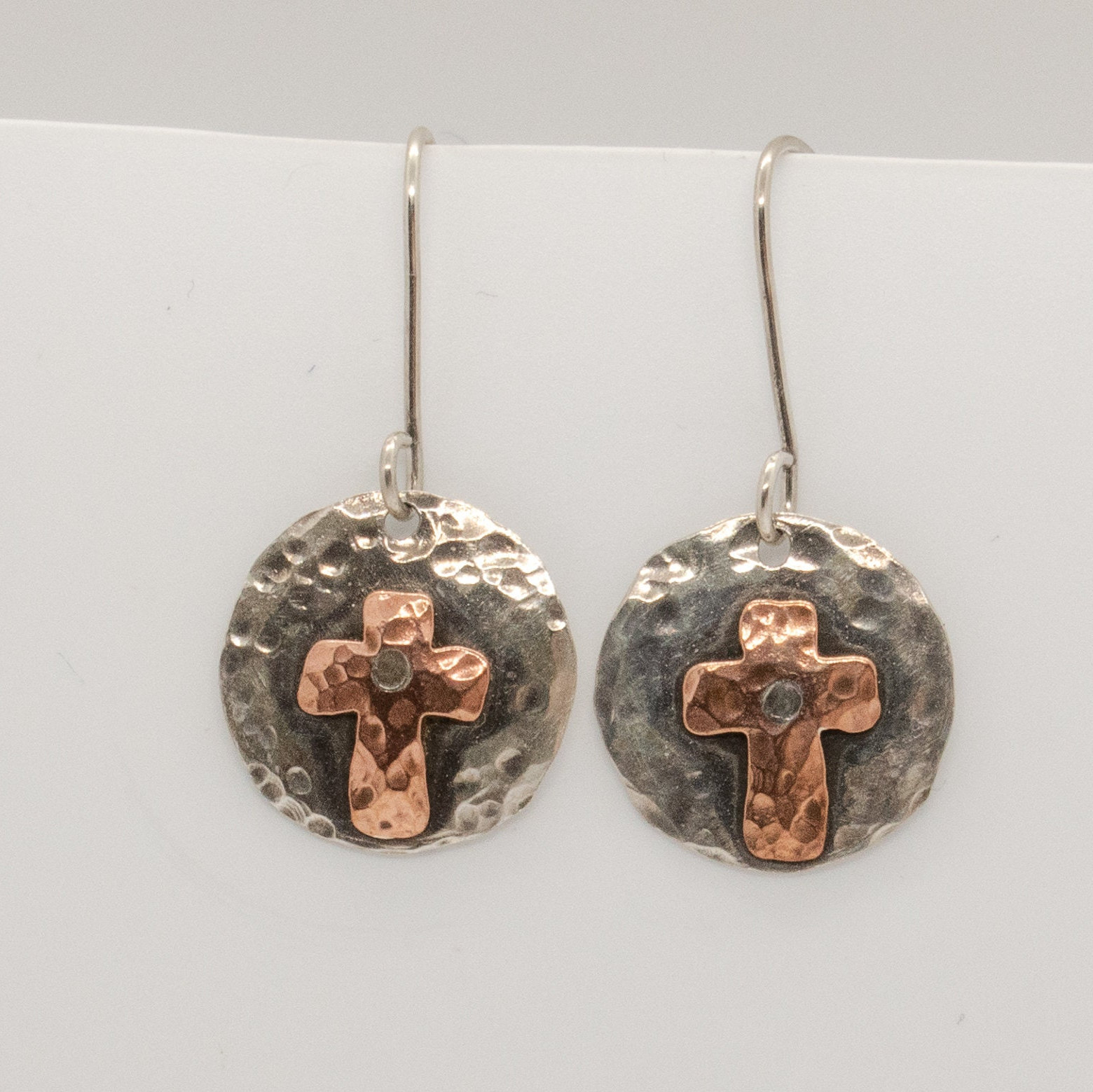 Kupfer Und Silber Kreuz Ohrringe von JeanMegahanArt