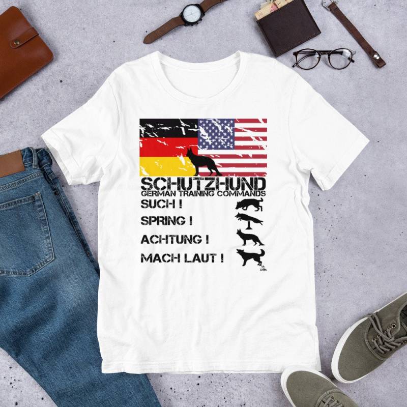 German Shepherd - Training Part 3. Short-Sleeve Unisex T-Shirt von JeanOlivierDesigns