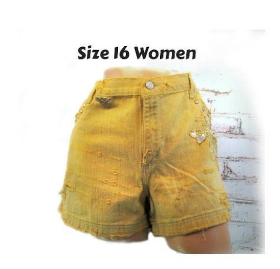 Vintage Yellow Tattered Shorts, Grunge Gefärbte, Gebleichte # 1 von JeanniesArtToWear