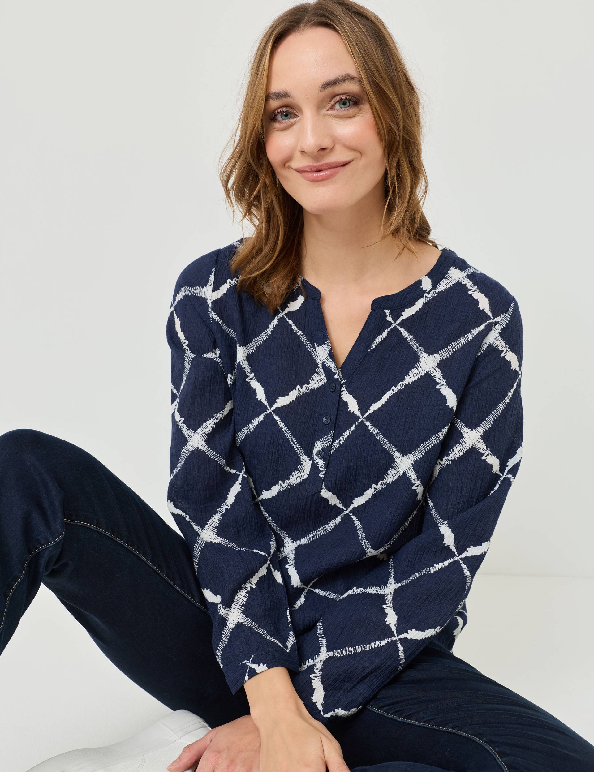 Bedruckte Bluse mit Karomuster von Jeans Fritz