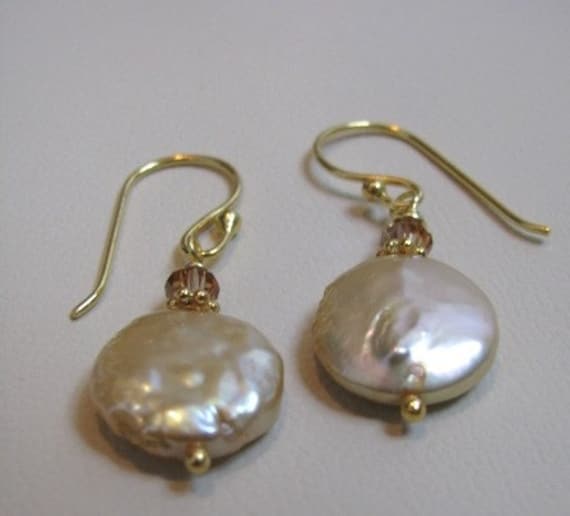 Champagner Münze Perle Ohrringe von JebedisJewels