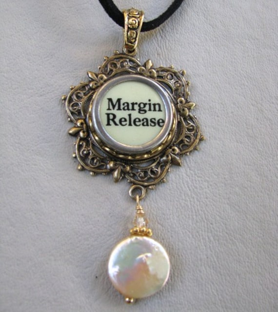 Halskette Mit Vintage Schreibmaschinentaste von JebedisJewels