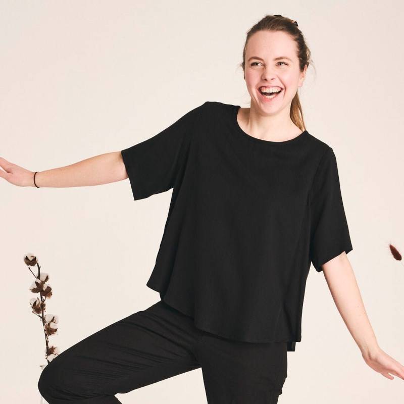 Bluse, Oberteil, Tshirt, Weit, Weich Fallend, Shirt, Für Alle Situationen, Offene Seiten, Schwarz, Zum Stillen Geeignet Bluse, Oberteil, Tshirt, Weit, Weich Fallend, Shirt, Für Alle Situationen, Offene Seiten, Schwarz, Zum Stillen Geeignet von JedeStudio