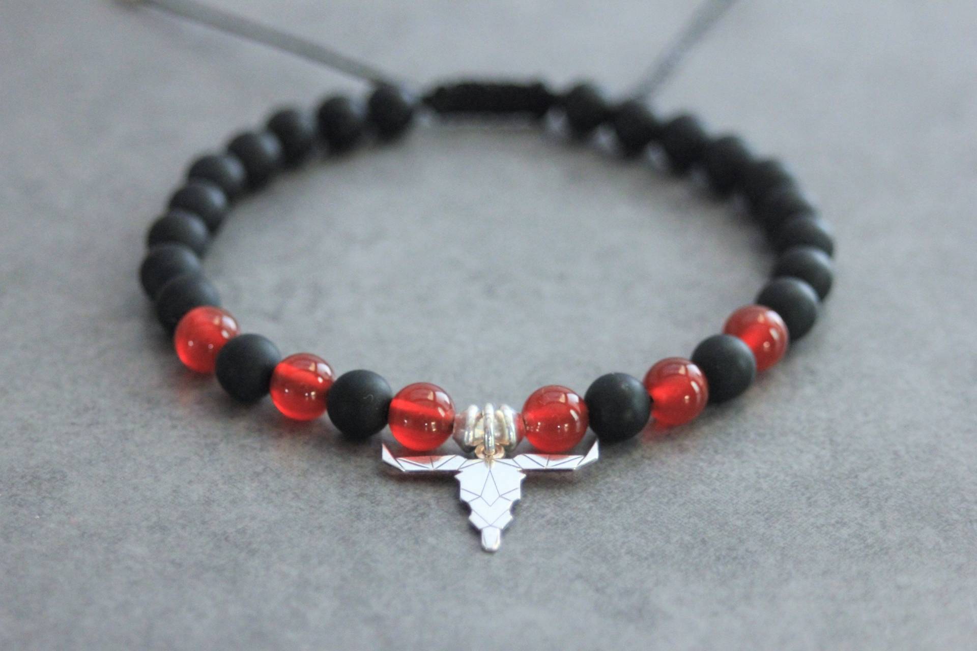 Armband Mann Aus Natursteinen, Matte Onyx Perlen, Rote Achat Und Silber Büffel Kopf 925 Armband Mann Aus Natursteinen, Matte Onyx Perlen, Rote Achat Und Silber Büffel Kopf 925 von Jegstone