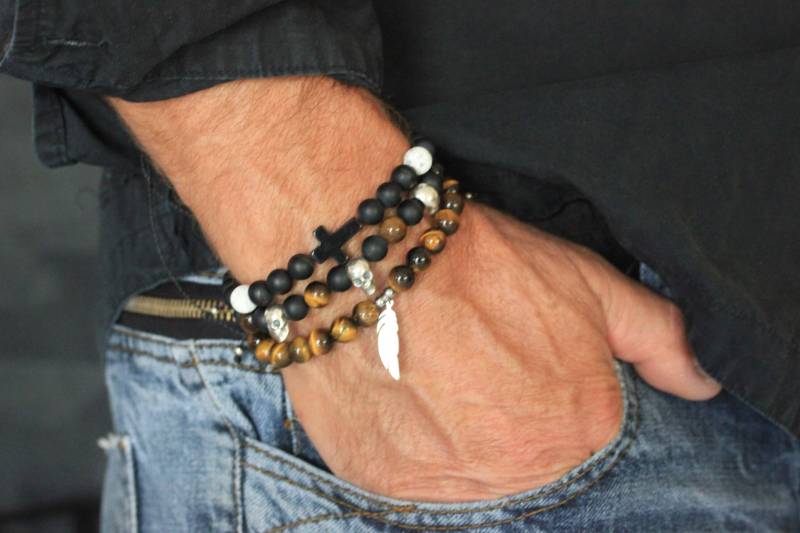 Herrenarmband Aus Natursteinen, Tigeraugenperlen Und Edelstahlfeder Herrenarmband Aus Natursteinen, Tigeraugenperlen Und Edelstahlfeder von Jegstone