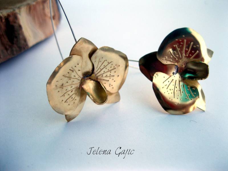 Orchidee Ohrringe Handwerker Messing Orchidee Ohrringe Handwerker Messing von JelenaGajicJewelry