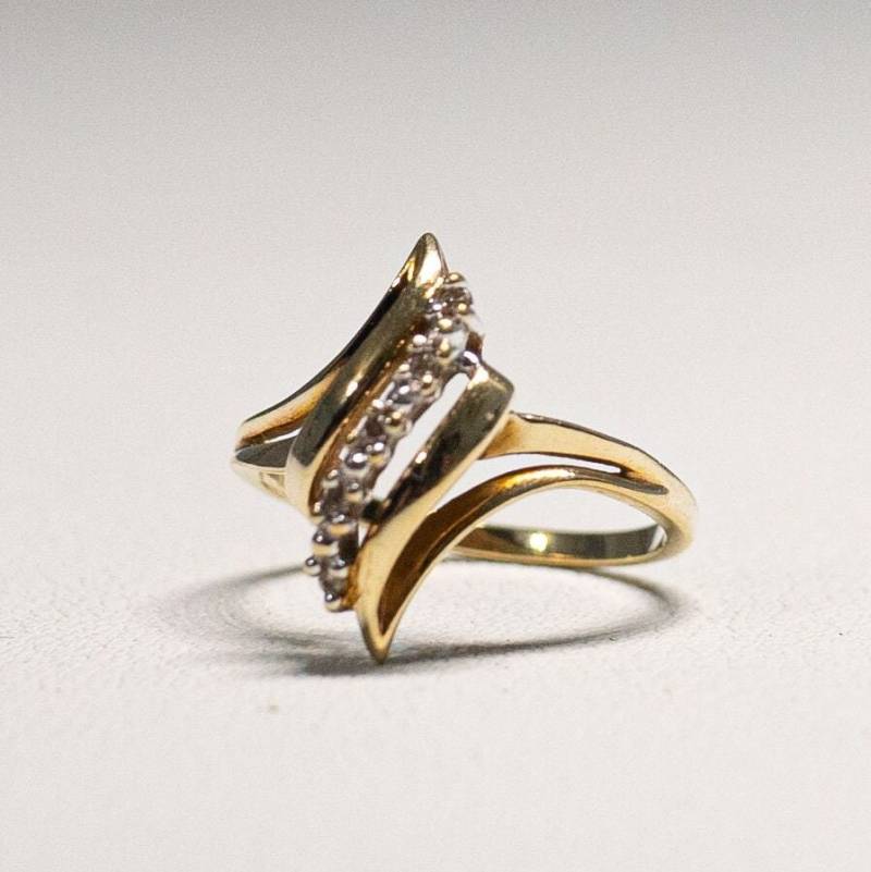 10K Gelb-Weiß-Gold .05Ctw Diamant Überbrückungsring Größe 7 Gestempelt von Jelifem