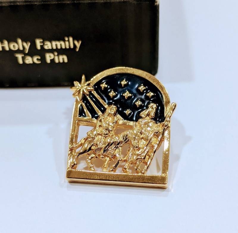 1994 Avon Heilige Familie Joseph Maria Säugling Jesus Tack Pin New Old Stock 65 1994 Avon Heilige Familie Joseph Maria Säugling Jesus Tack Pin New Old Stock 65 von Jelifem