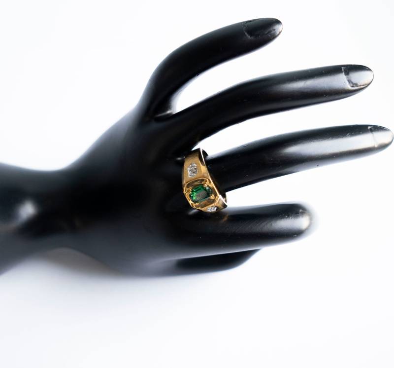 Geburtsstein Mai Smaragd Ring 14K Gelbgold Gefüllt Icy Cluster Gms Legierung Größe 10 von Jelifem