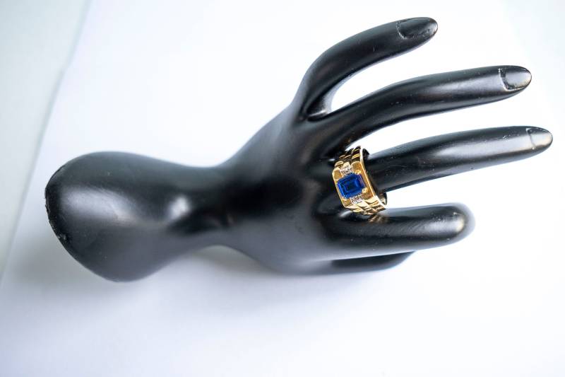 Birthstone September Ring Blauer Saphir 14K Gelb Gold Überzogen Icy Cluster Gms Legierung Hip Hop Band Größe 10 von Jelifem