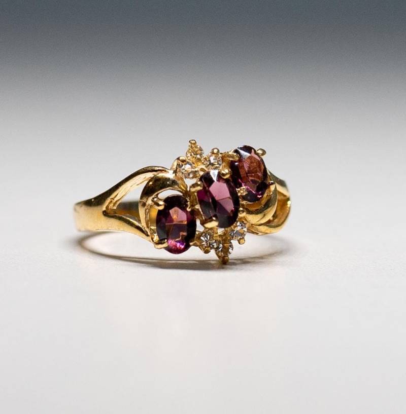 Dac Amethyst Birthstone Ring Februar 14K Gelbgold Ge Finish Icy Cluster Deborah Armstark Ringgröße 10 von Jelifem