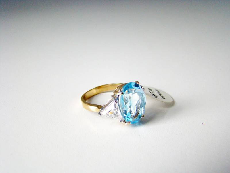 Große Himmel Topas Strass Und Klare Swarovski-Kristallen Ring 18Kt Ge Galvanisierte Gelb Gold Größe 6 Estate Schmuck von Jelifem