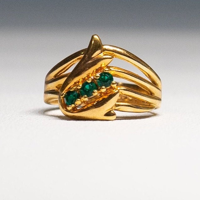 Mai Birthstone Smaragd Ring Rose Cut Smaragdgrün Kristalle 18Kt Gelbgold Finish Größe 9 Hallmarked von Jelifem