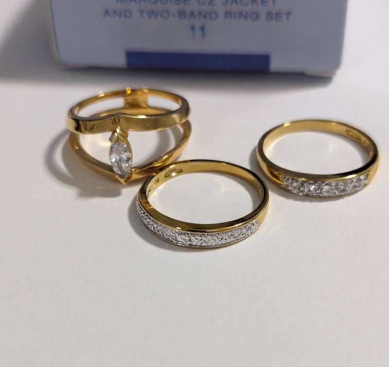 Ring Set 2000 Avon Marquise Jacke Und Bandring Goldfarben Größe 11 Trauringe Jacket New Old Stock von Jelifem