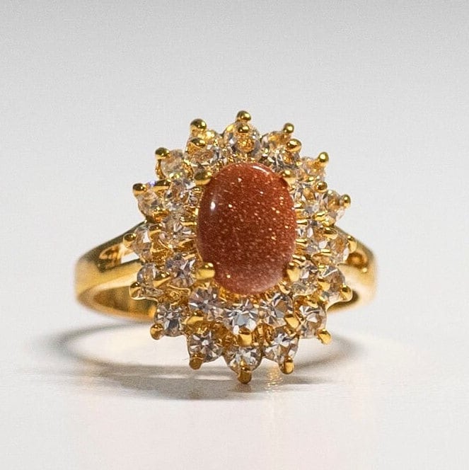 Vintage Gold Sonnenstein Layered Cocktail Ring Größe 6 Halbedelstein Oval Cut Edelstein von Jelifem