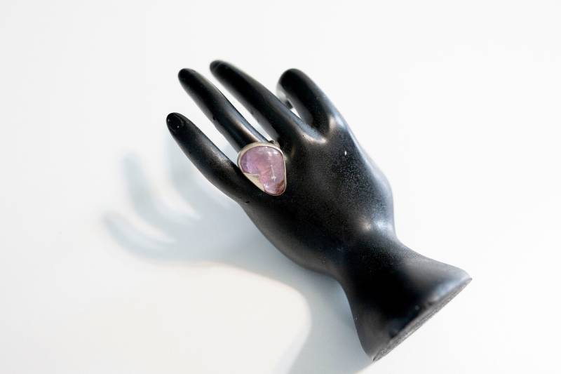 Vintage Southwestern Free Form Roh Amethyst Edelstein Sterling Silber Ring 925 Verstellbar Größe 7 Band von Jelifem